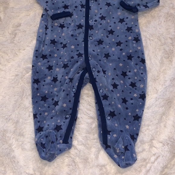 Star onesie / sleeper (2 for $10) - Picture 2 of 6